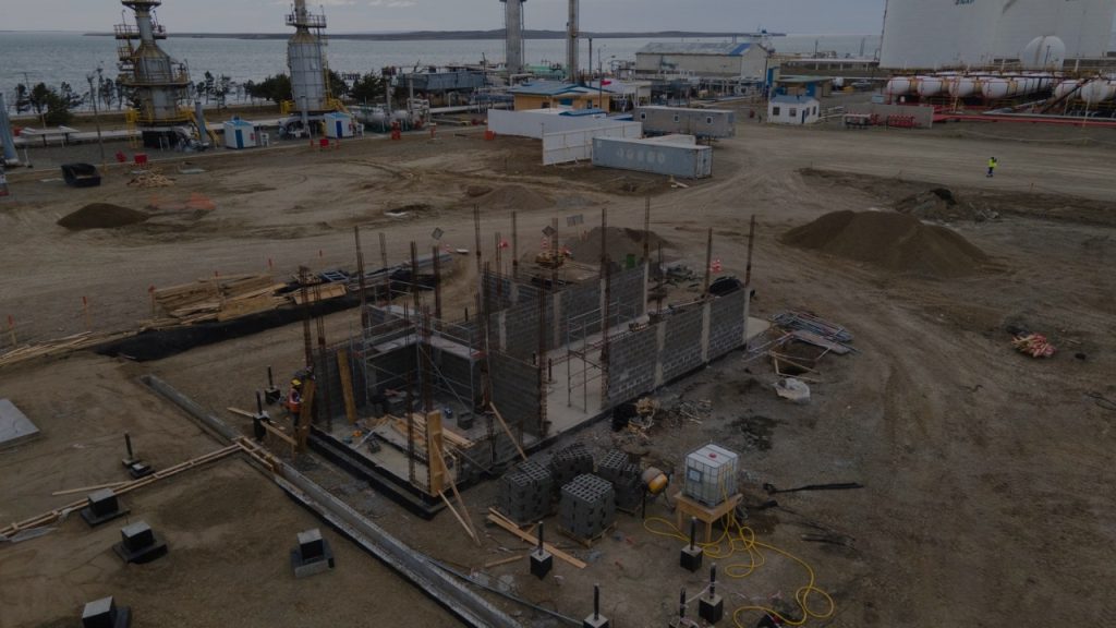 Intro de YouTube Azul y Blanco Noticias y Política