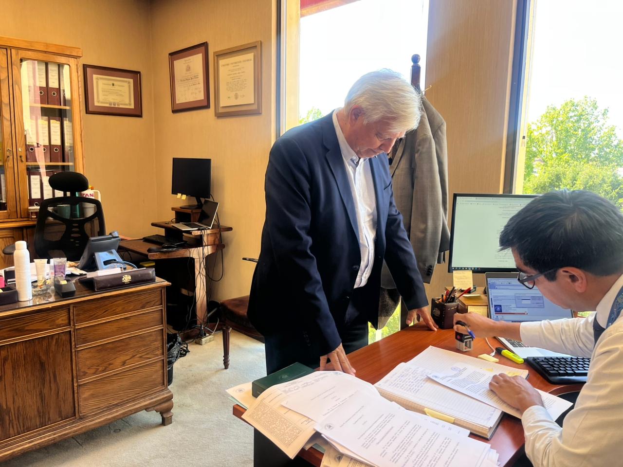 b4c54aa3-c912-4477-8f80-c586941690c3